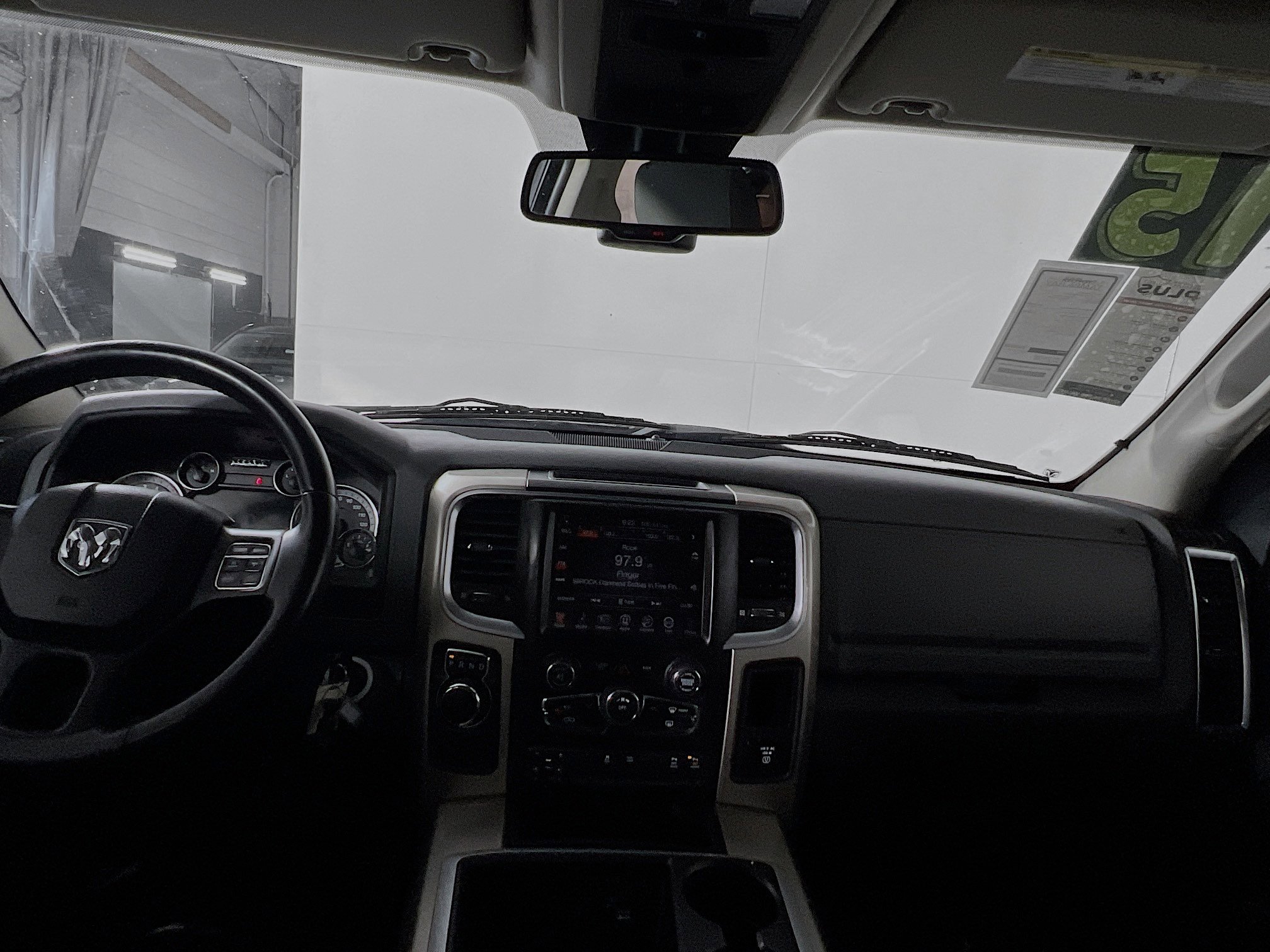 Used 2015 RAM 1500 Lone Star image 29