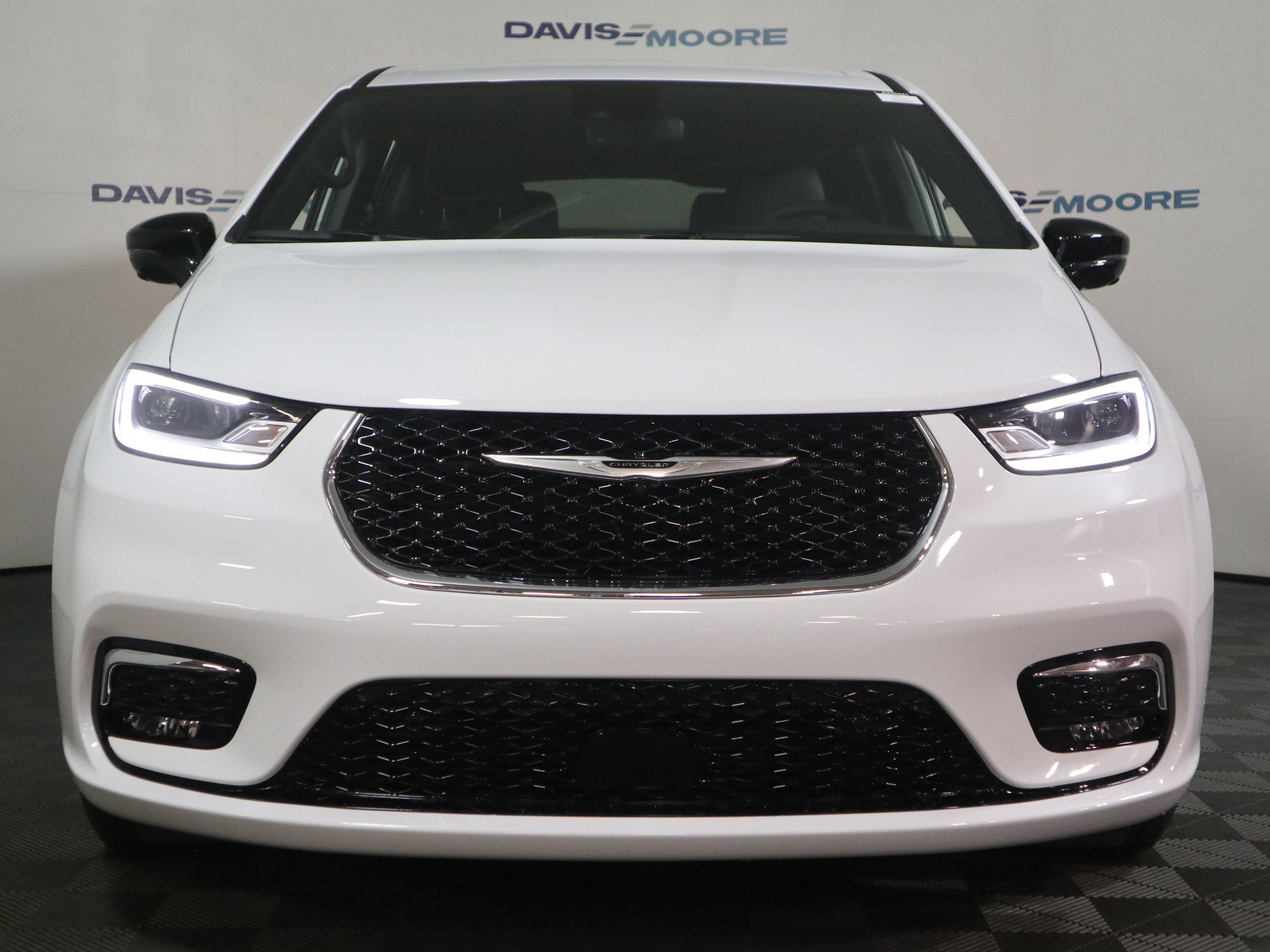 New 2026 Chrysler Pacifica Select image 13