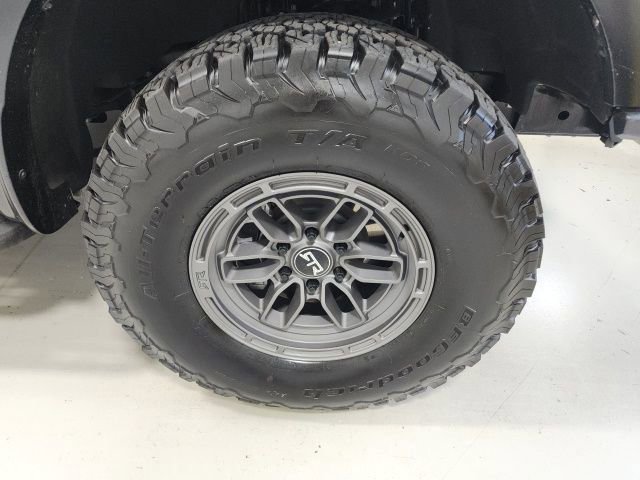 Used 2025 Ford F150 Raptor image 53