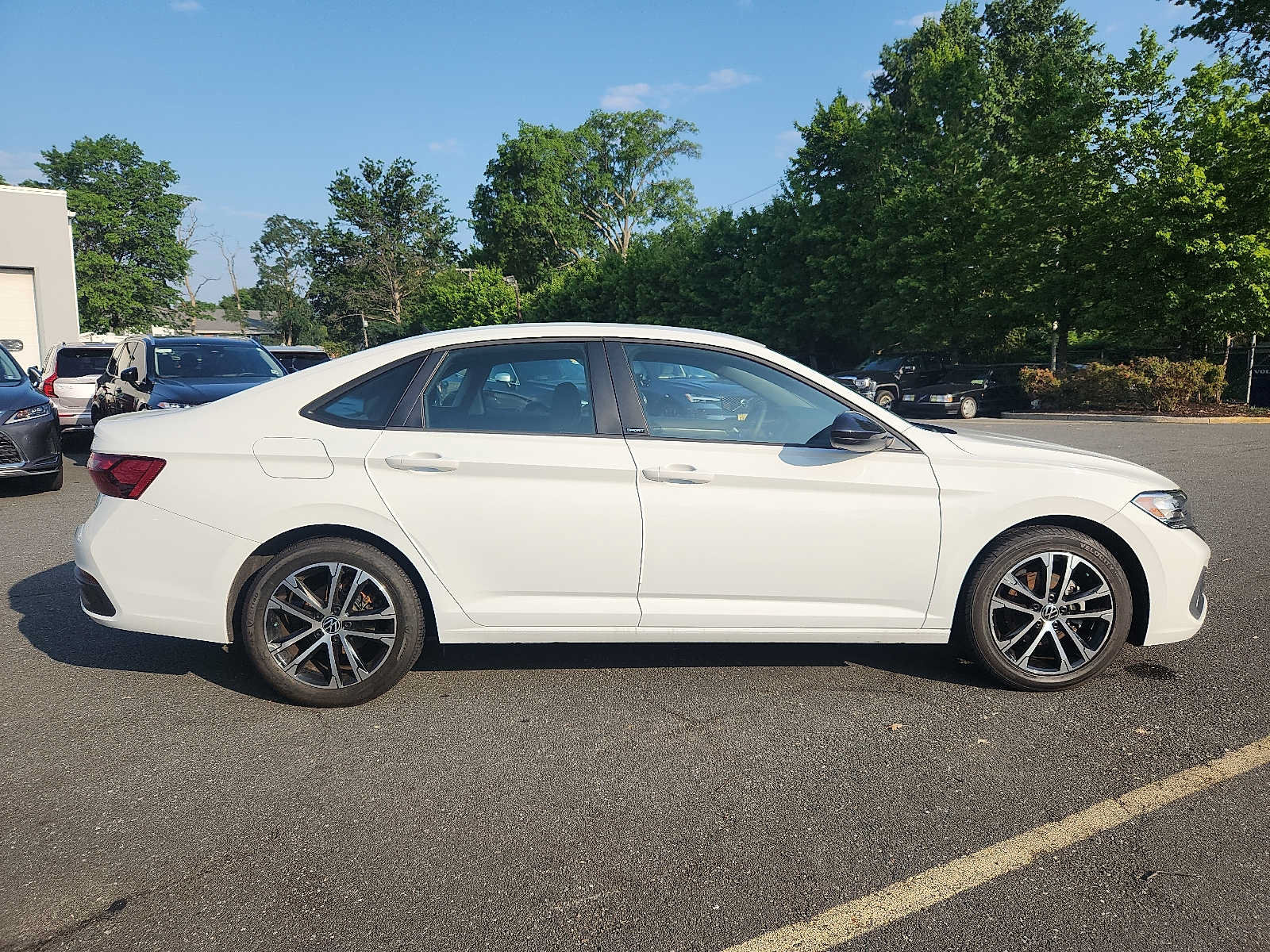 Used 2024 Volkswagen Jetta Sport FWD image 7