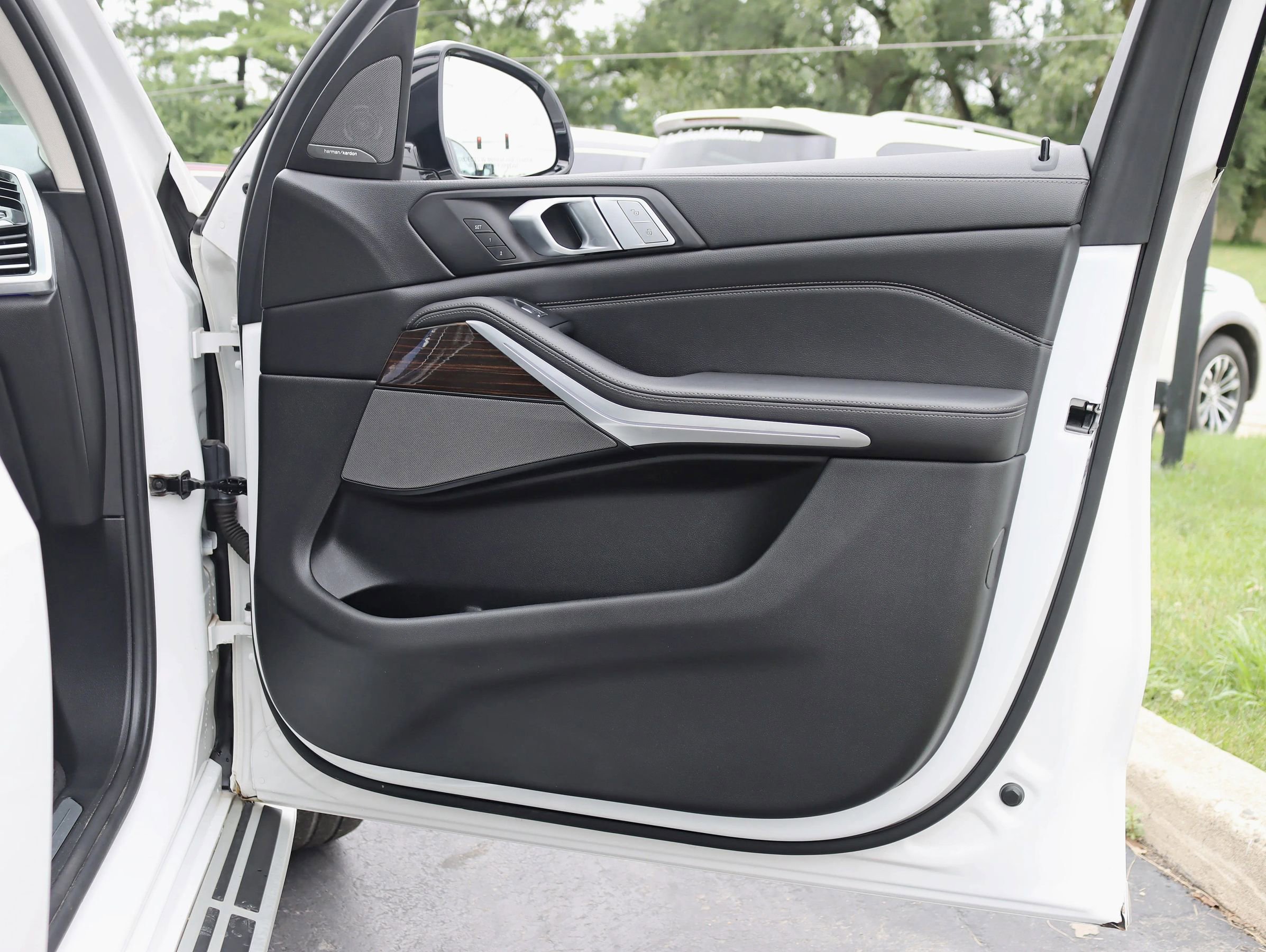 Used 2019 BMW X7 xDrive50i image 41