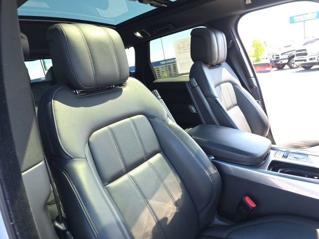 Used 2020 Land Rover Range Rover Sport HSE image 47