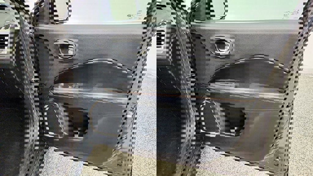 Used 2020 Jeep Compass Latitude image 25