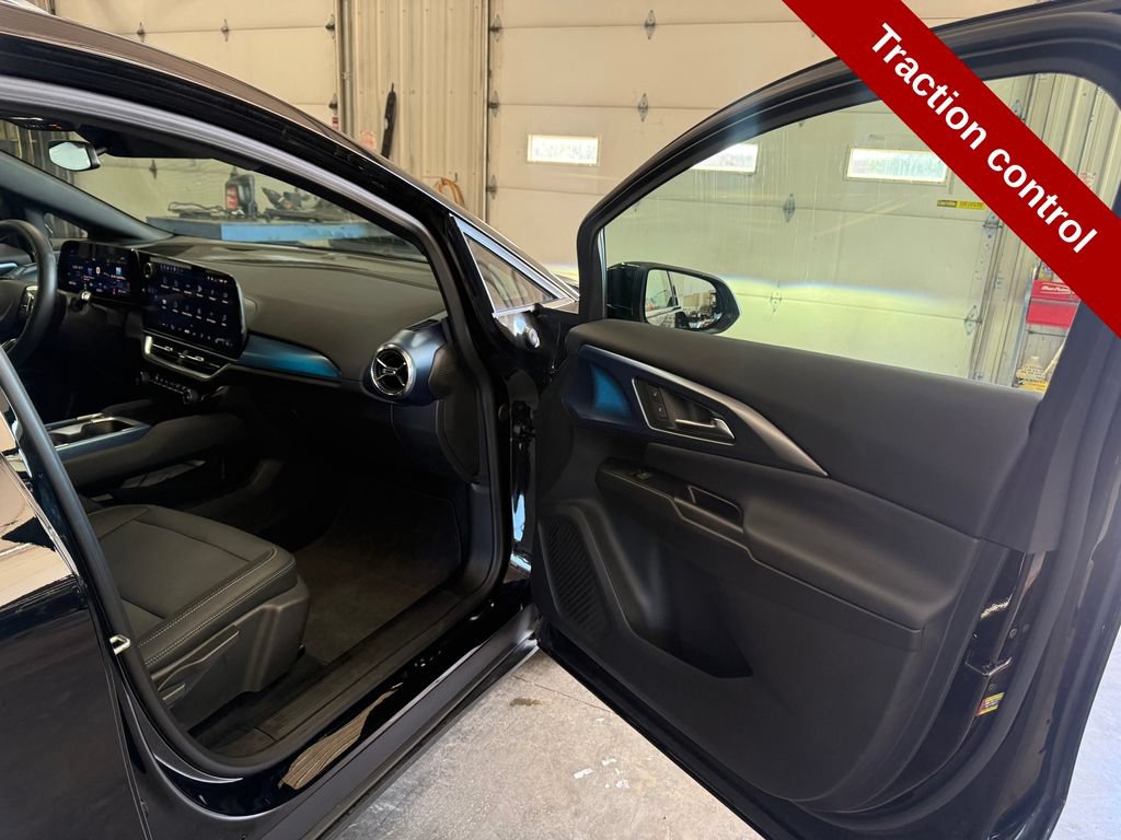Used 2024 Chevrolet Equinox EV LT FWD image 44