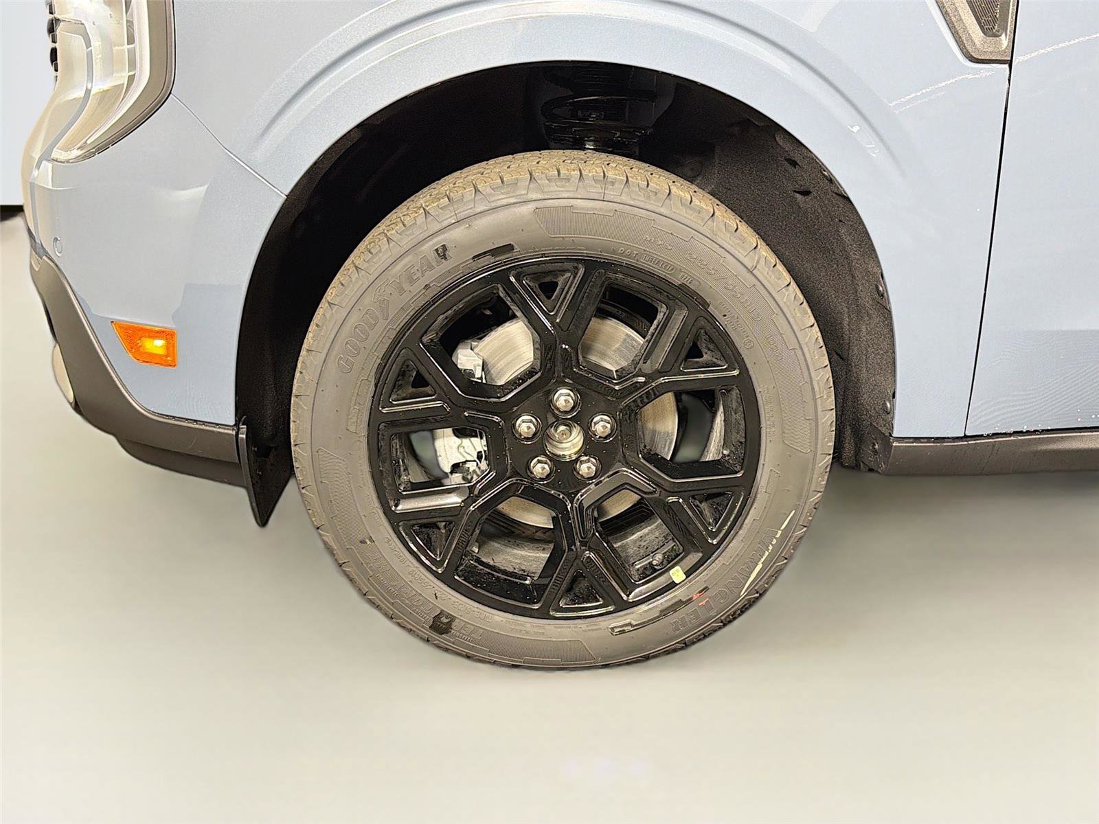 New 2026 Ford Maverick Lariat w/ Black Appearance Package image 31