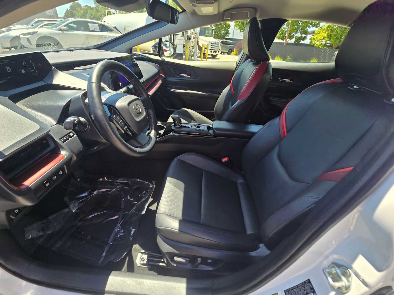 Used 2023 Toyota Prius Prime FWD image 21