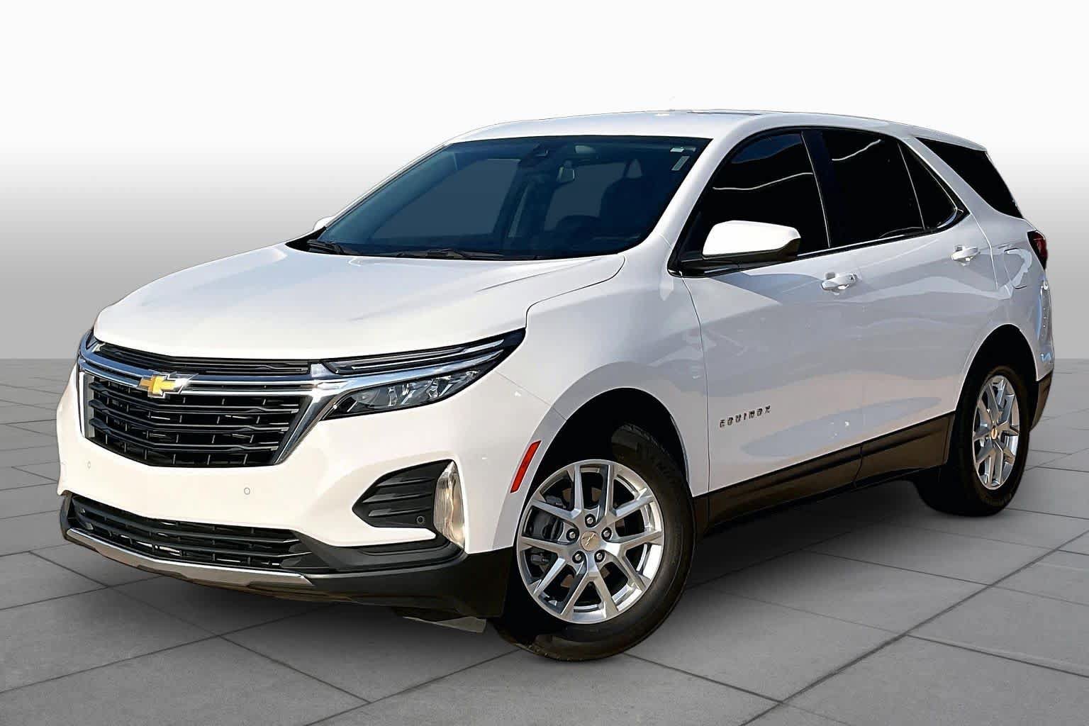 Used 2024 Chevrolet Equinox LT FWD image 3