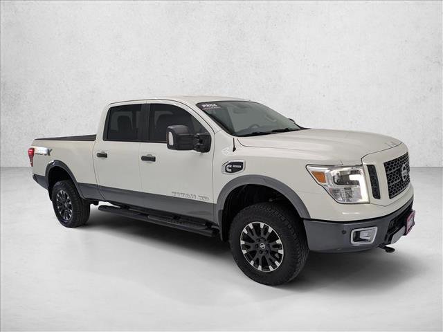 Used 2019 Nissan Titan PRO-4X w/ Pro-4x Convenience Package image 3