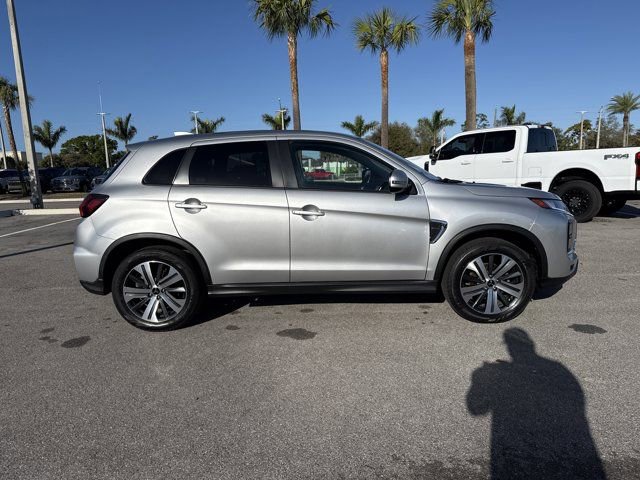 Used 2024 Mitsubishi Outlander Sport SE AWD/4WD image 2
