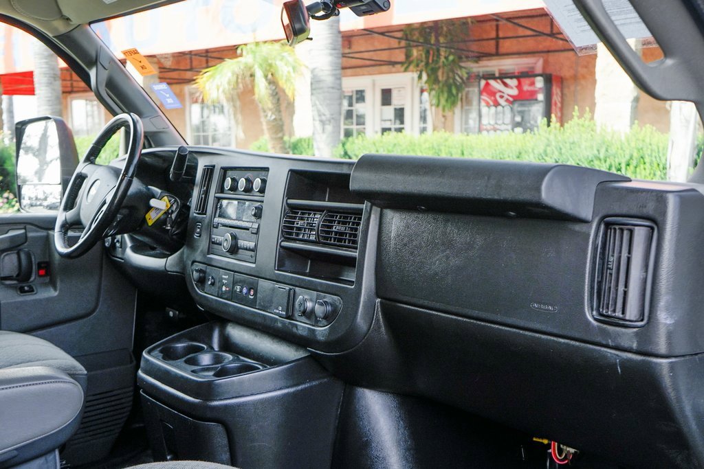 Used 2021 Chevrolet Express 3500 w/ Power Convenience Package image 29