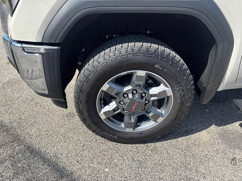 Used 2026 GMC Sierra 2500 SLE AWD/4WD image 31