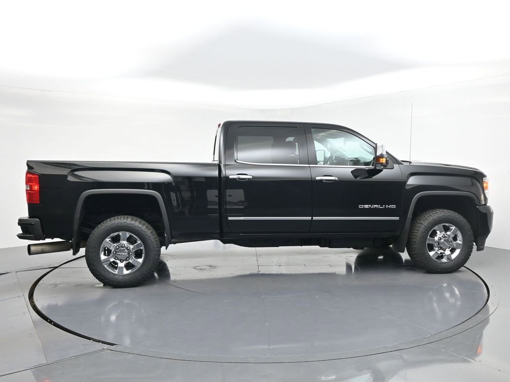 Used 2015 GMC Sierra 3500 Denali w/ Duramax Plus Package AWD/4WD image 4