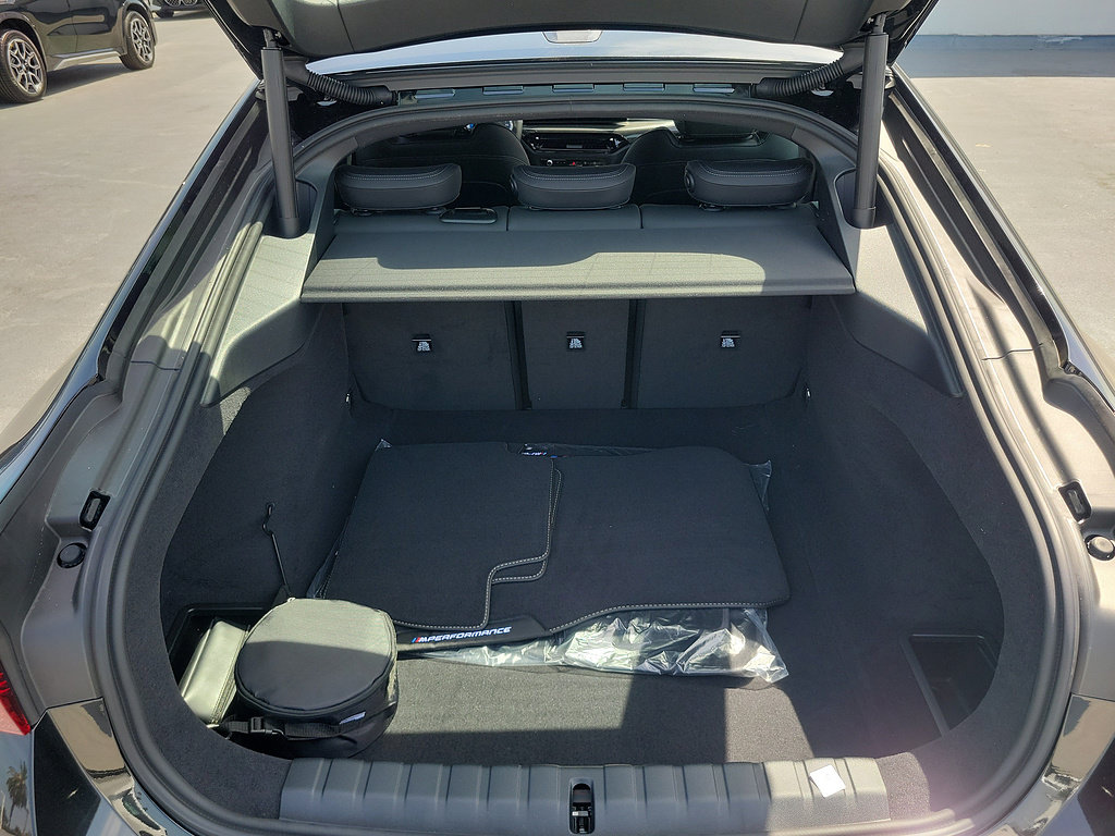 New 2026 BMW M440i w/ Premium Package RWD image 8