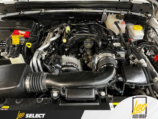 Used 2022 Jeep Wrangler Unlimited Sahara w/ Safety Group AWD/4WD image 33