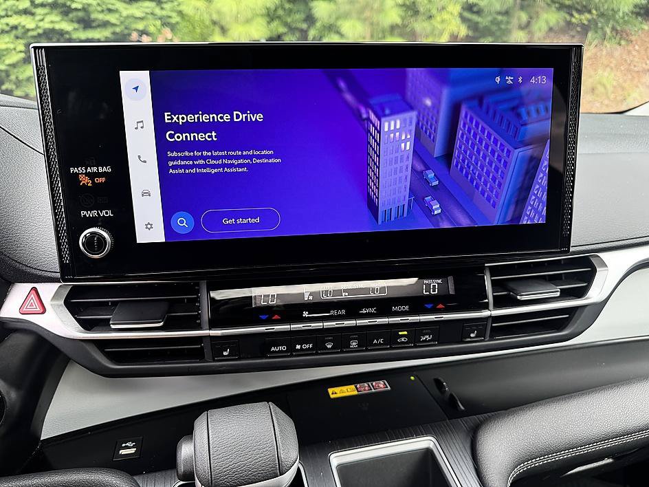 Certified 2026 Toyota Sienna XLE FWD image 14