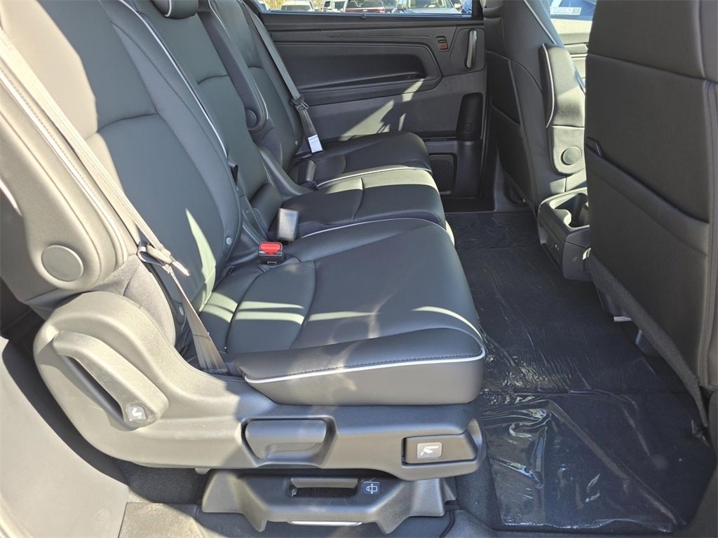 New 2026 Honda Odyssey Touring image 25