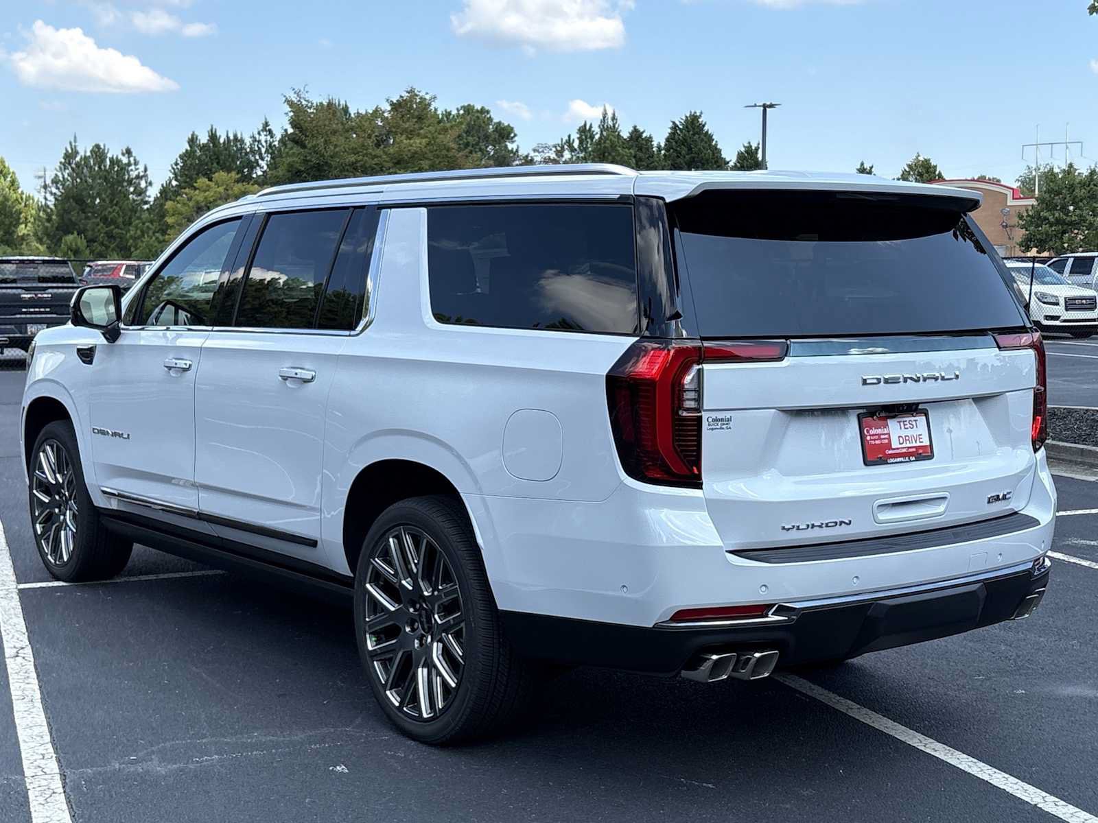 New 2026 GMC Yukon XL Denali Ultimate AWD/4WD image 21