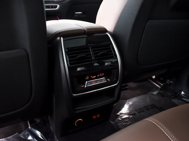 Used 2024 BMW X5 sDrive40i w/ Premium Package RWD image 40