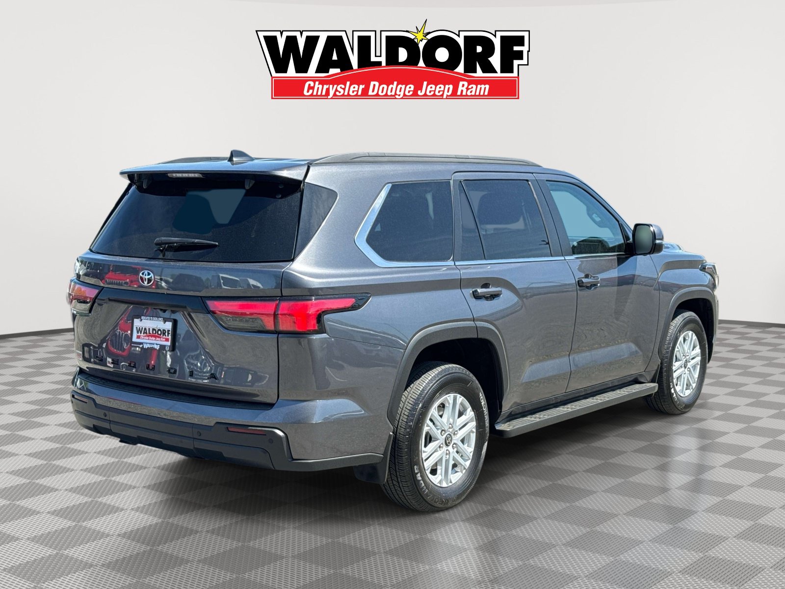 Used 2024 Toyota Sequoia SR5 w/ SR5 Premium Package AWD/4WD image 6