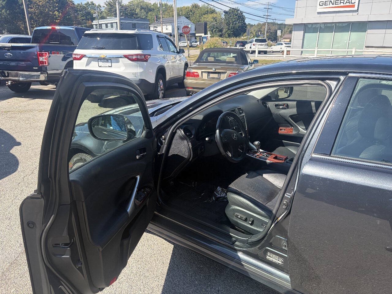 Used 2007 Lexus IS 250 AWD w/ Preferred Accessory Pkg image 8