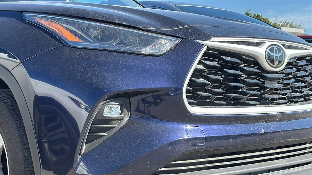 Certified 2022 Toyota Highlander LE image 13