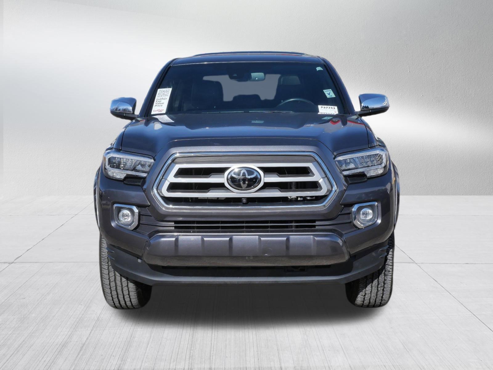 Certified 2021 Toyota Tacoma Limited image 2