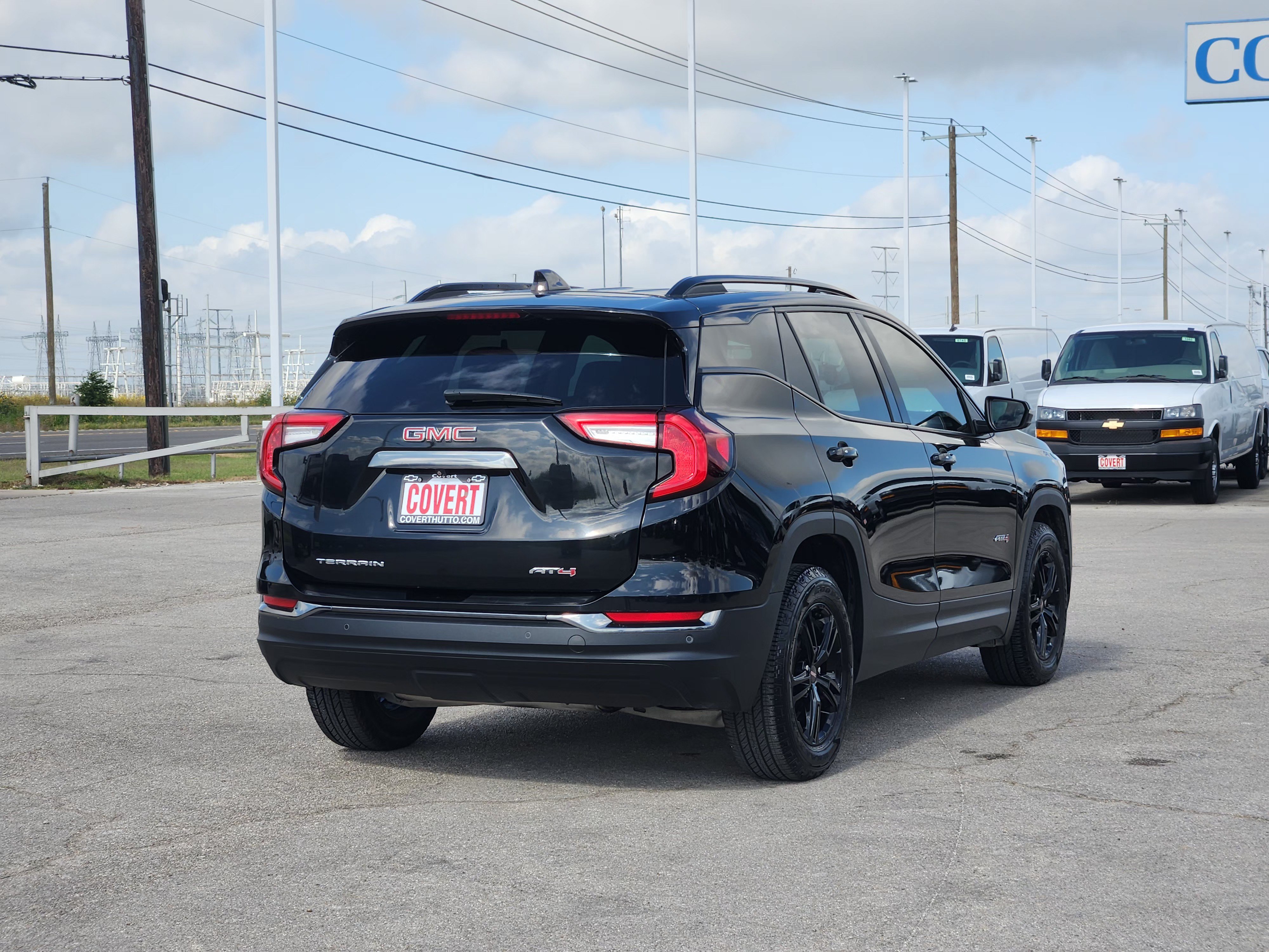 Used 2023 GMC Terrain AT4 w/ Tech Package AWD/4WD image 7