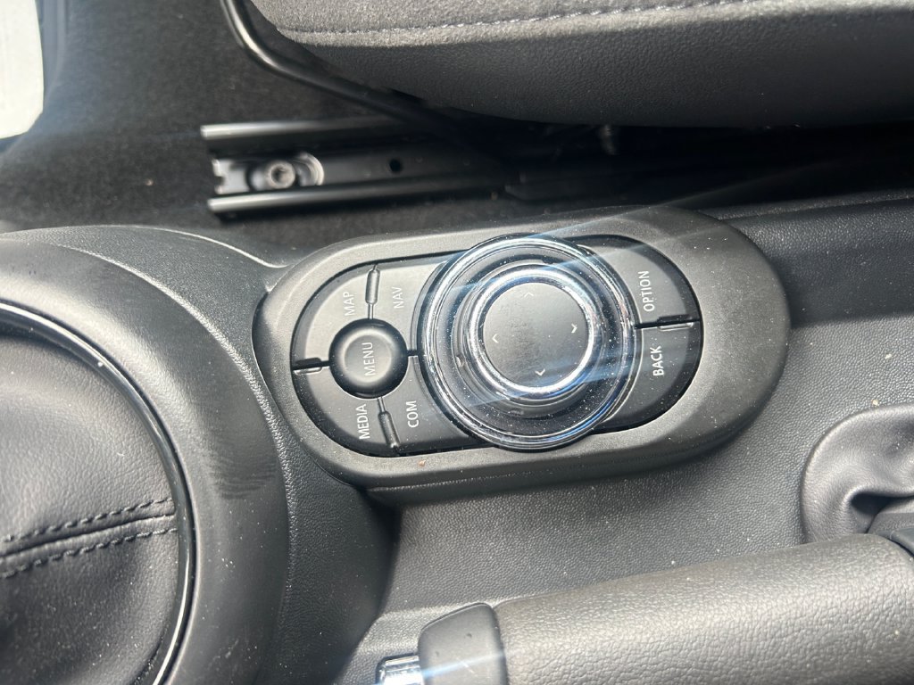 Used 2024 MINI Cooper S w/ Signature Upholstery Package FWD image 20