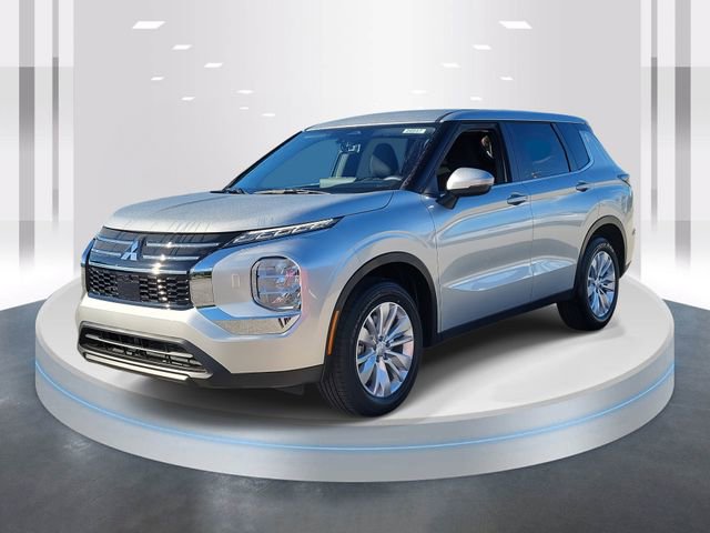 New 2026 Mitsubishi Outlander ES AWD/4WD image 3