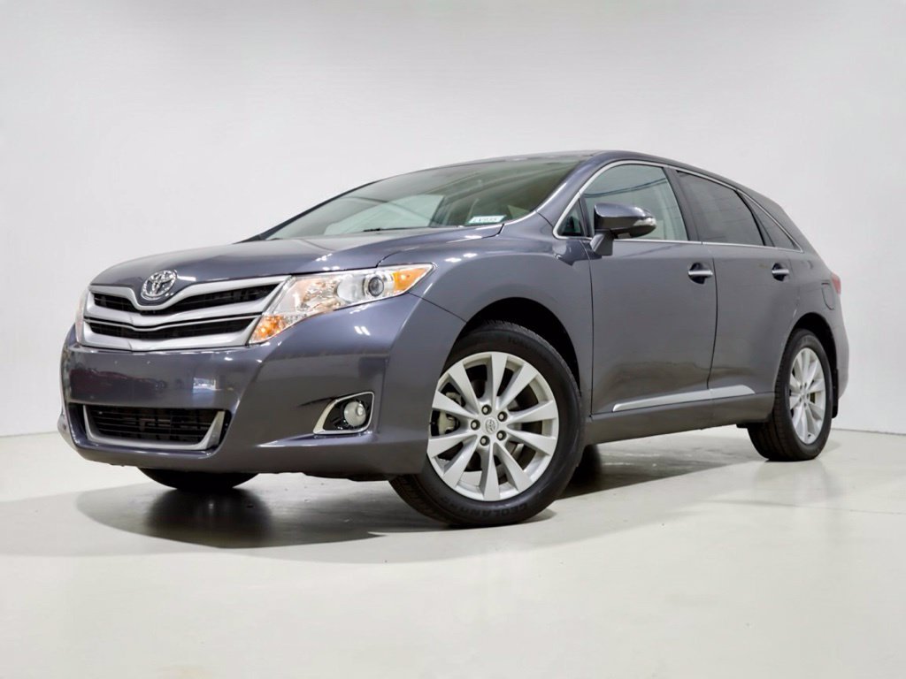 Used 2015 Toyota Venza XLE AWD/4WD image 2