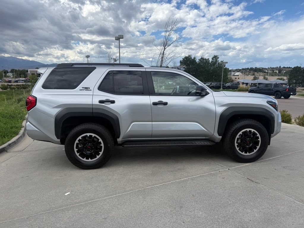 Used 2025 Toyota 4Runner TRD Off-Road Premium AWD/4WD image 9