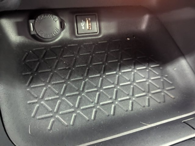 Used 2024 Toyota RAV4 LE FWD image 25
