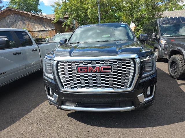 Used 2024 GMC Yukon Denali AWD/4WD image 2