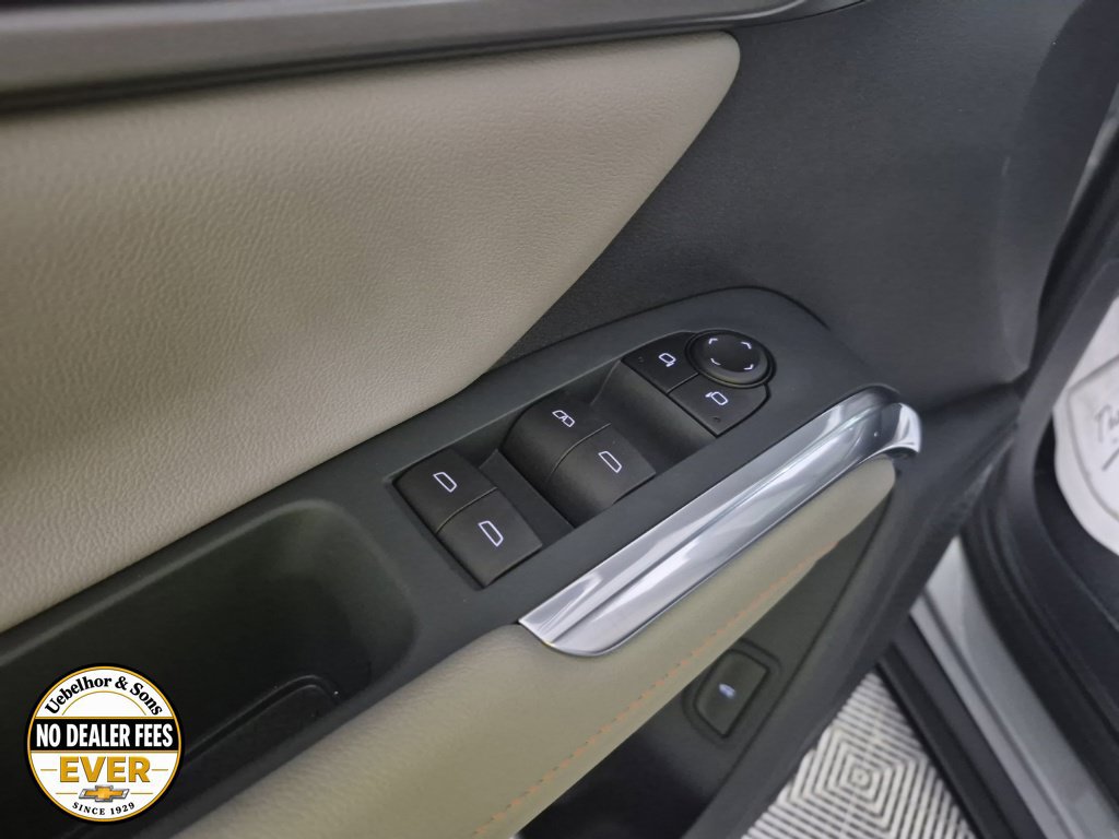 New 2026 Chevrolet Traverse LT w/ Driver Confidence Package FWD image 7