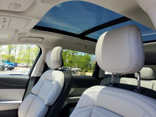 New 2026 Lincoln Nautilus Reserve AWD/4WD image 11