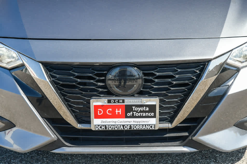 Used 2022 Nissan Sentra SR w/ Lighting Package FWD image 5