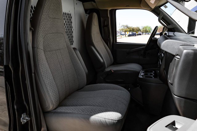 Used 2021 Chevrolet Express 2500 w/ Driver Convenience Package image 32
