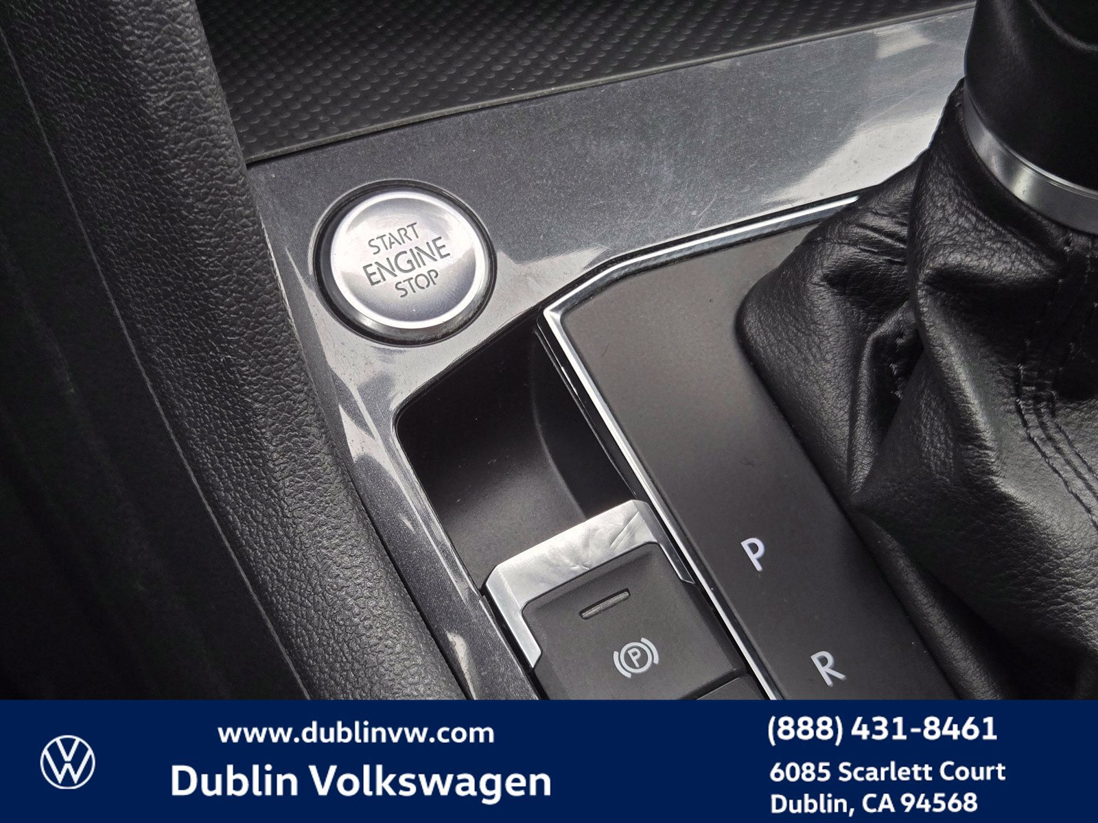 Used 2019 Volkswagen Tiguan SE FWD image 19