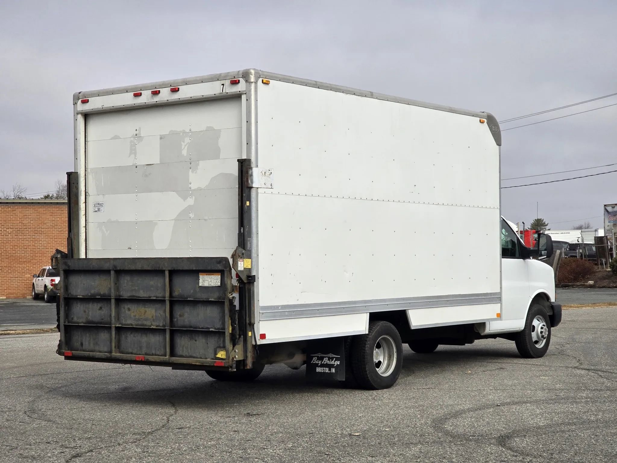 Used 2013 Chevrolet Express 3500 Extended image 10