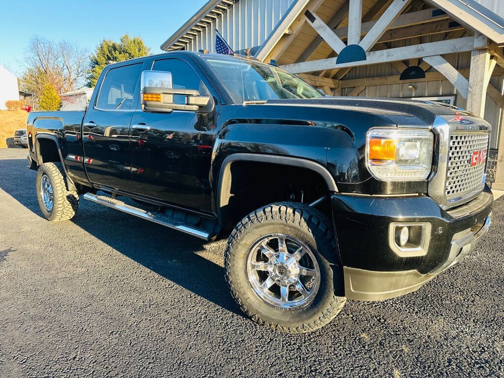 Used 2017 GMC Sierra 3500 Denali w/ Duramax Plus Package image 1
