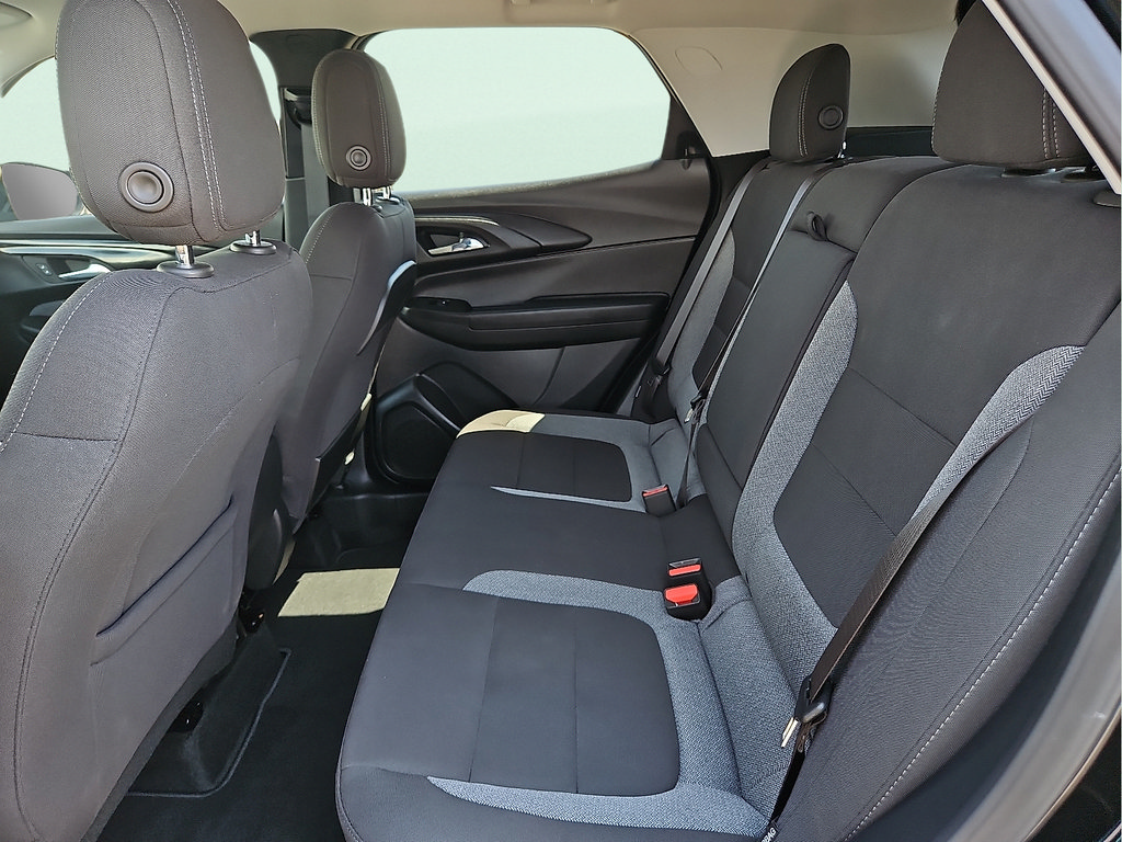 Used 2025 Chevrolet TrailBlazer LT w/ Convenience Package FWD image 10