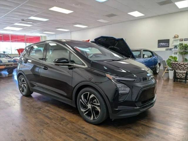 Used 2023 Chevrolet Bolt LT image 3