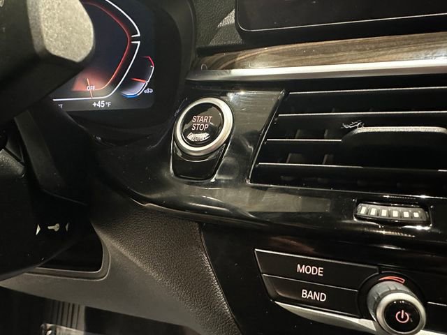 Used 2021 BMW 540i xDrive w/ Premium Package image 17