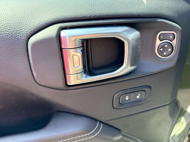 Used 2023 Jeep Wrangler Unlimited Sahara w/ Cold Weather Group AWD/4WD image 13