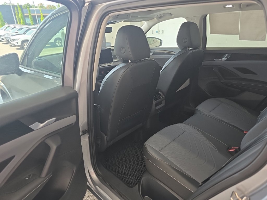 New 2026 Volkswagen Tiguan SE AWD/4WD image 20