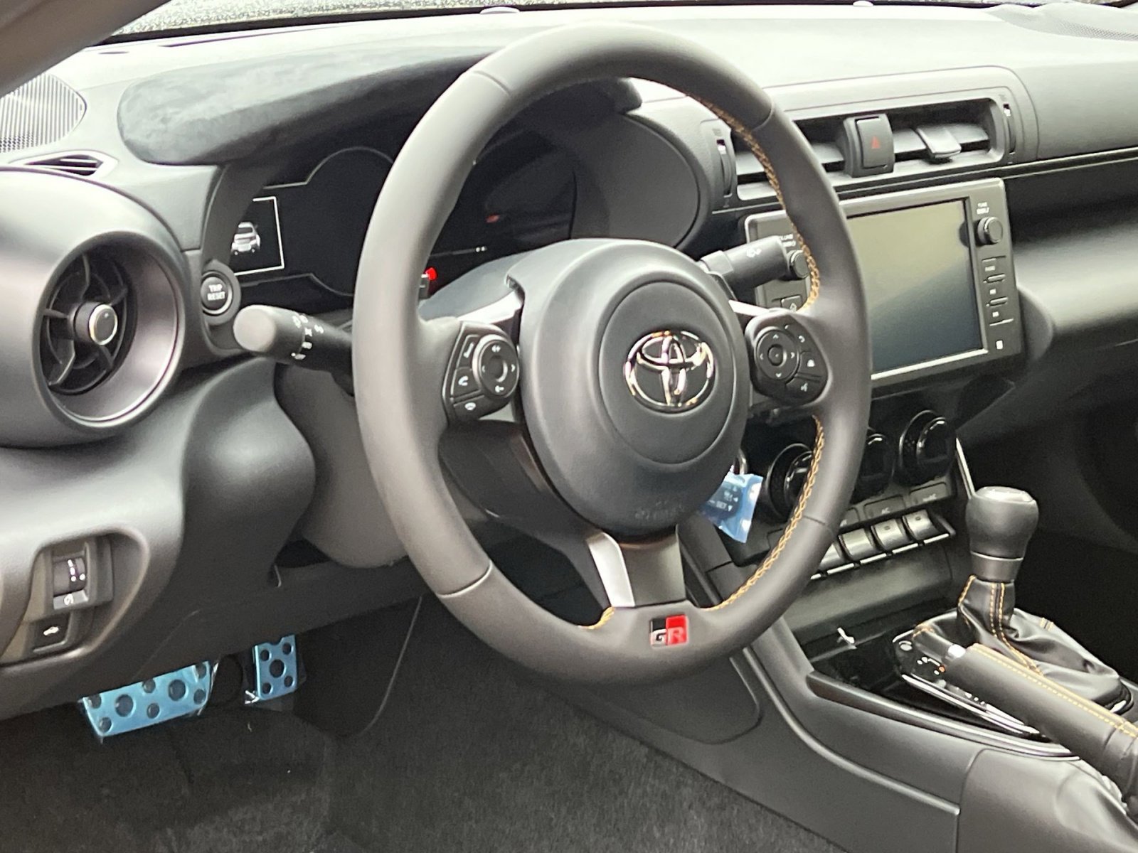 New 2026 Toyota GR86 YUZU Limited image 12