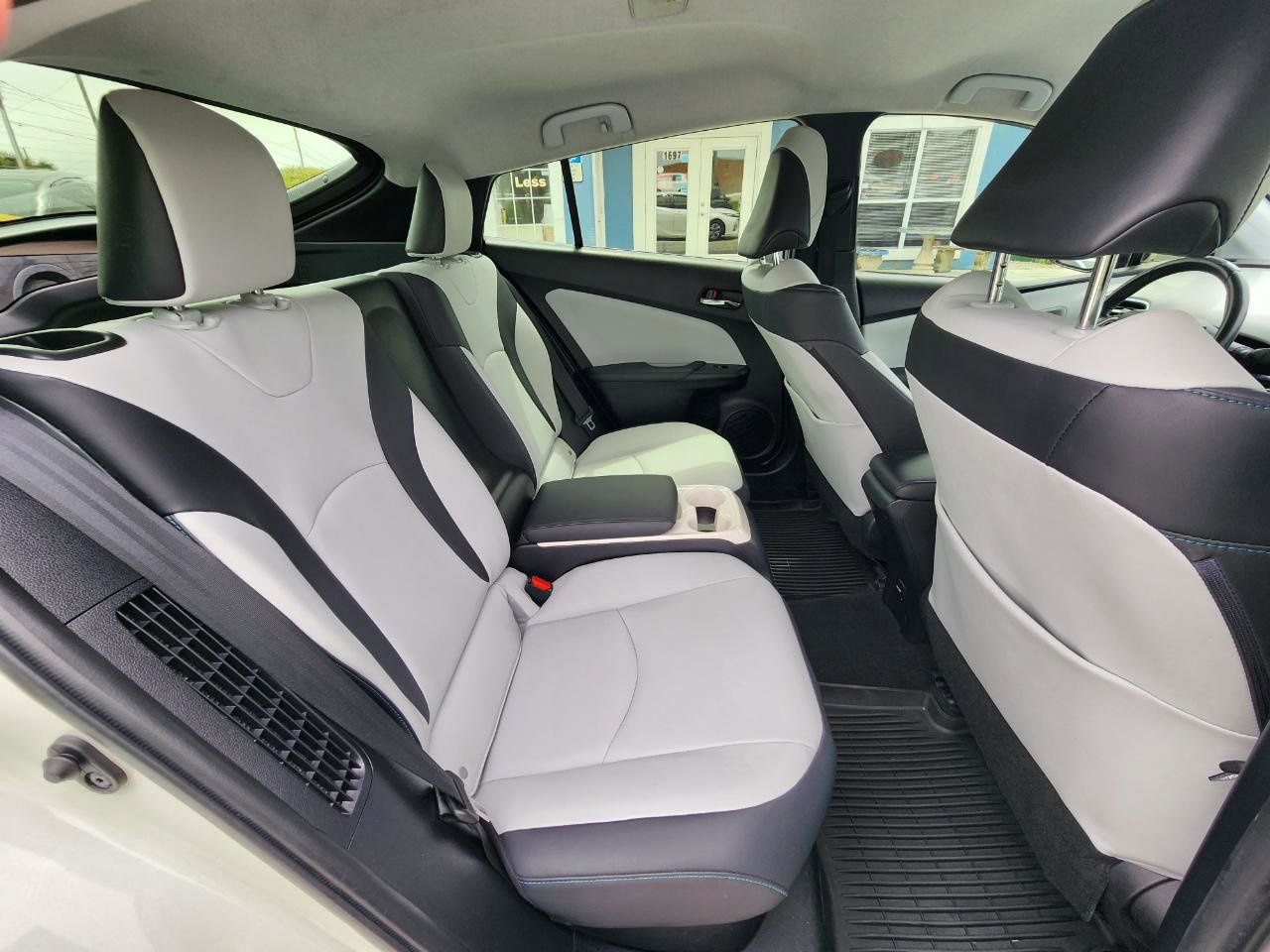 Used 2018 Toyota Prius Prime Advanced FWD image 22