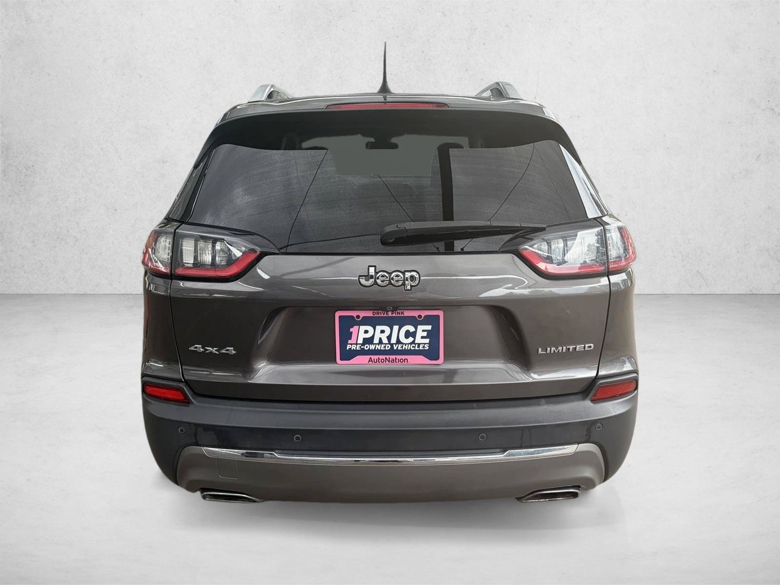 Used 2019 Jeep Cherokee Limited AWD/4WD image 3