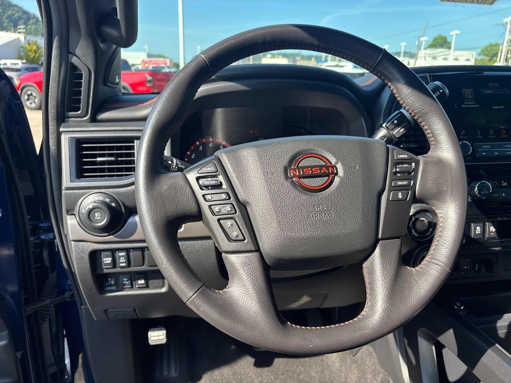 Used 2024 Nissan Titan PRO-4X w/ Pro-4x Convenience Package AWD/4WD image 13