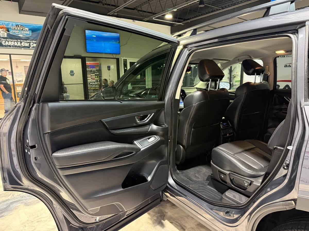 Used 2023 Subaru Ascent Limited AWD/4WD image 44